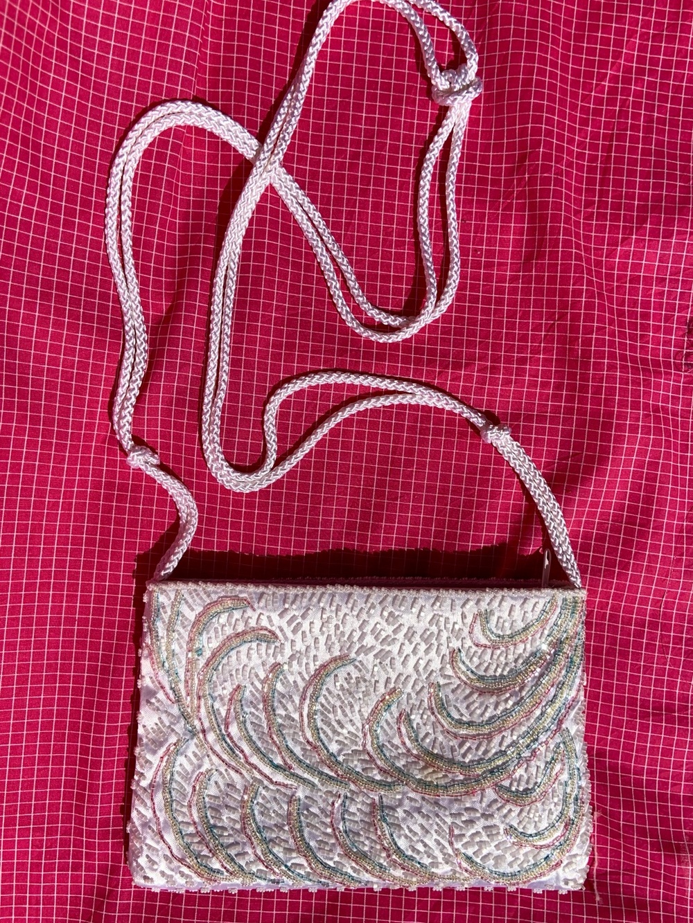 Vintage 80s Rainbow White Beaded Crossbody Purse - Picture 5 of 6